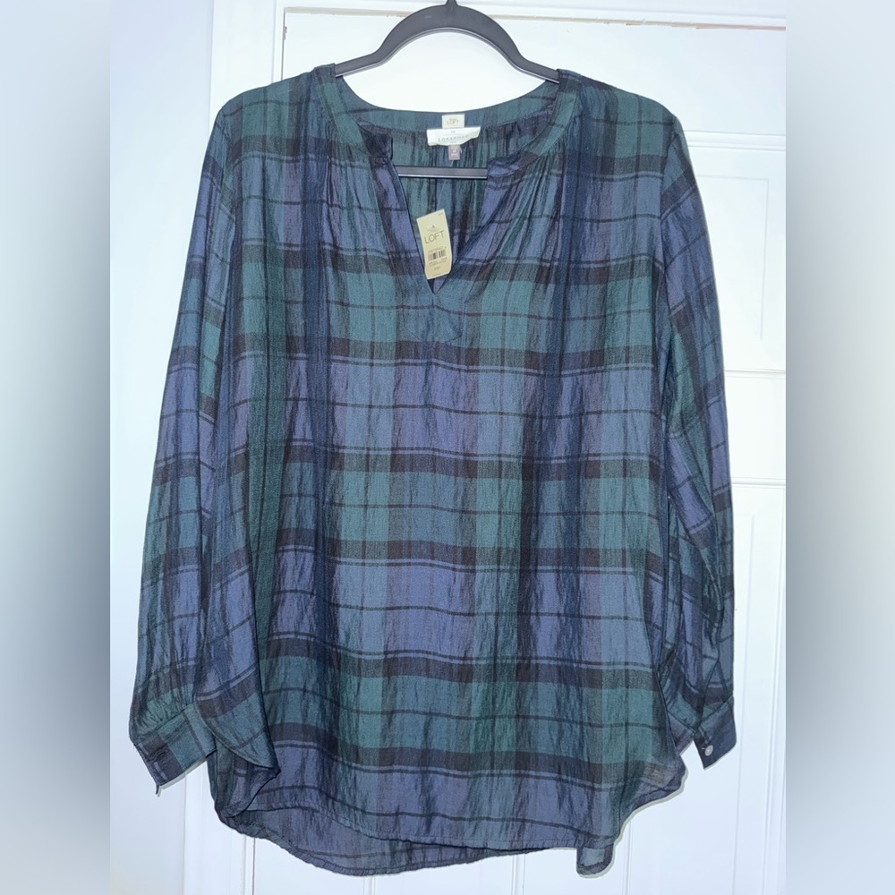 LOFT Ann Tylor The Softened Shirt Navy Green Black Plaid SZ Medium Petite